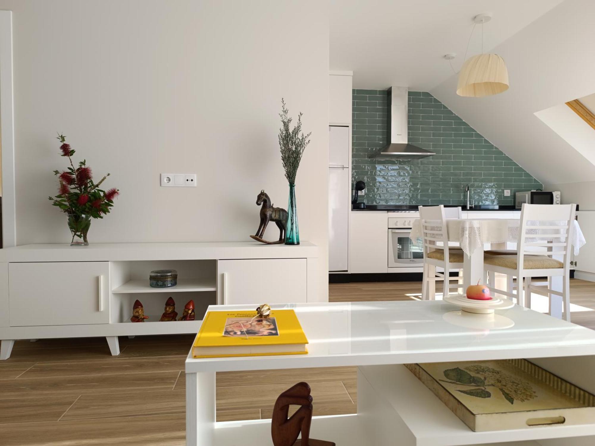 Oliveira De Apartment *