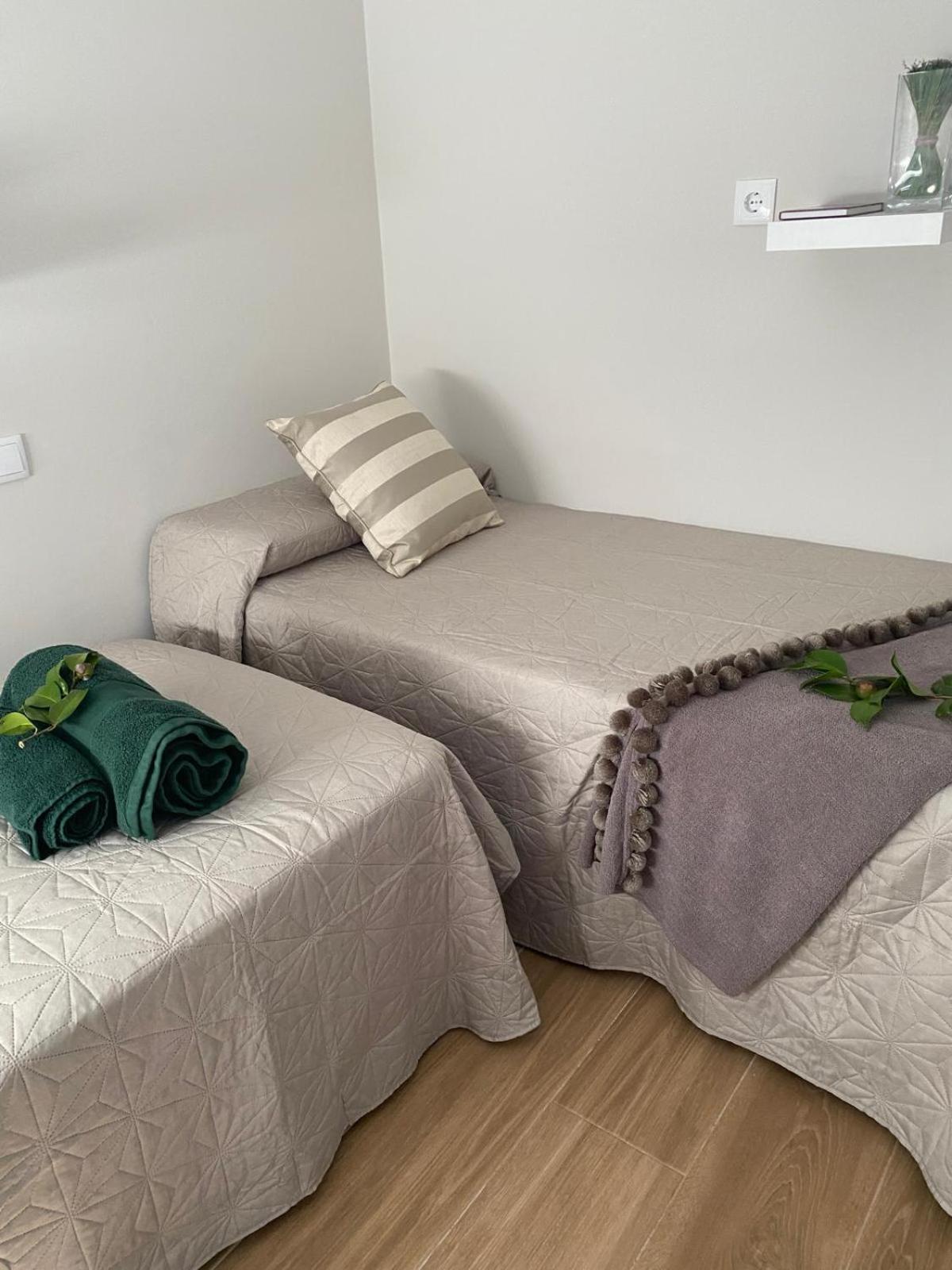 Apartment Oliveira De *