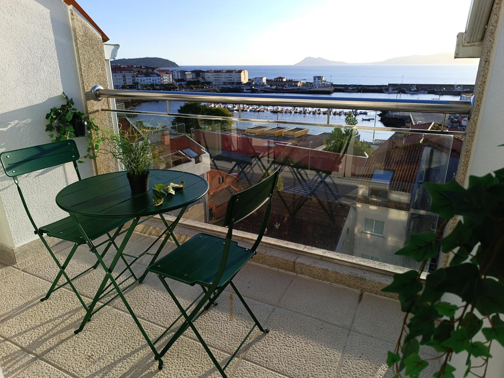 Apartment Oliveira De *